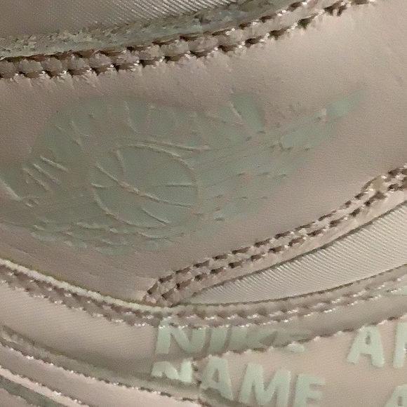 NIKE AIR JORDAN  1 Retro 555088 -801. Men’s US 9.5 - Picture 5 of 9